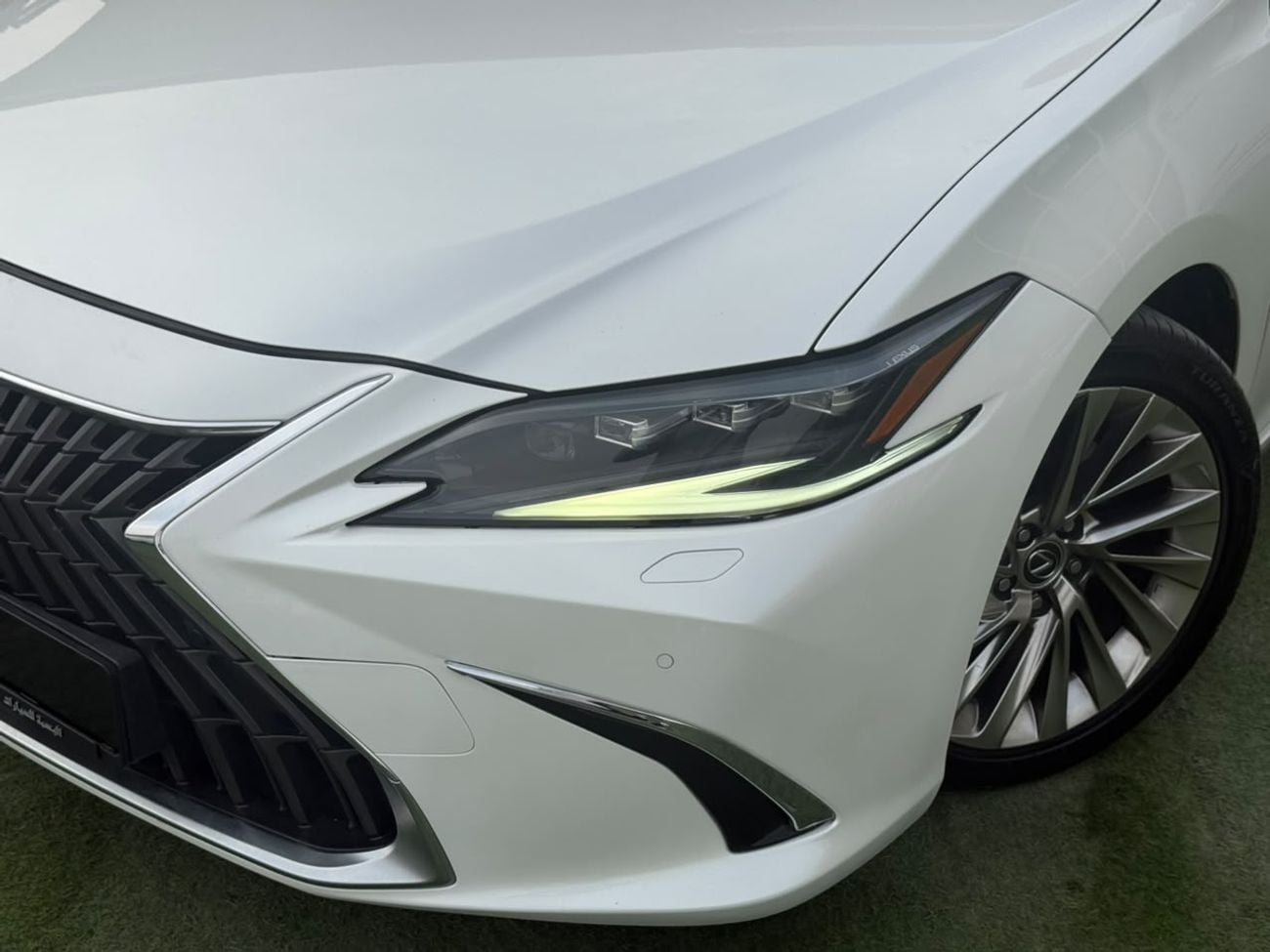 Lexus ES350 PLATINUM