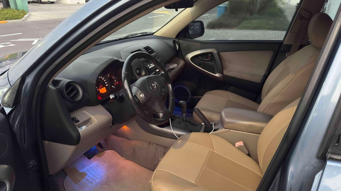 Toyota RAV4 MID