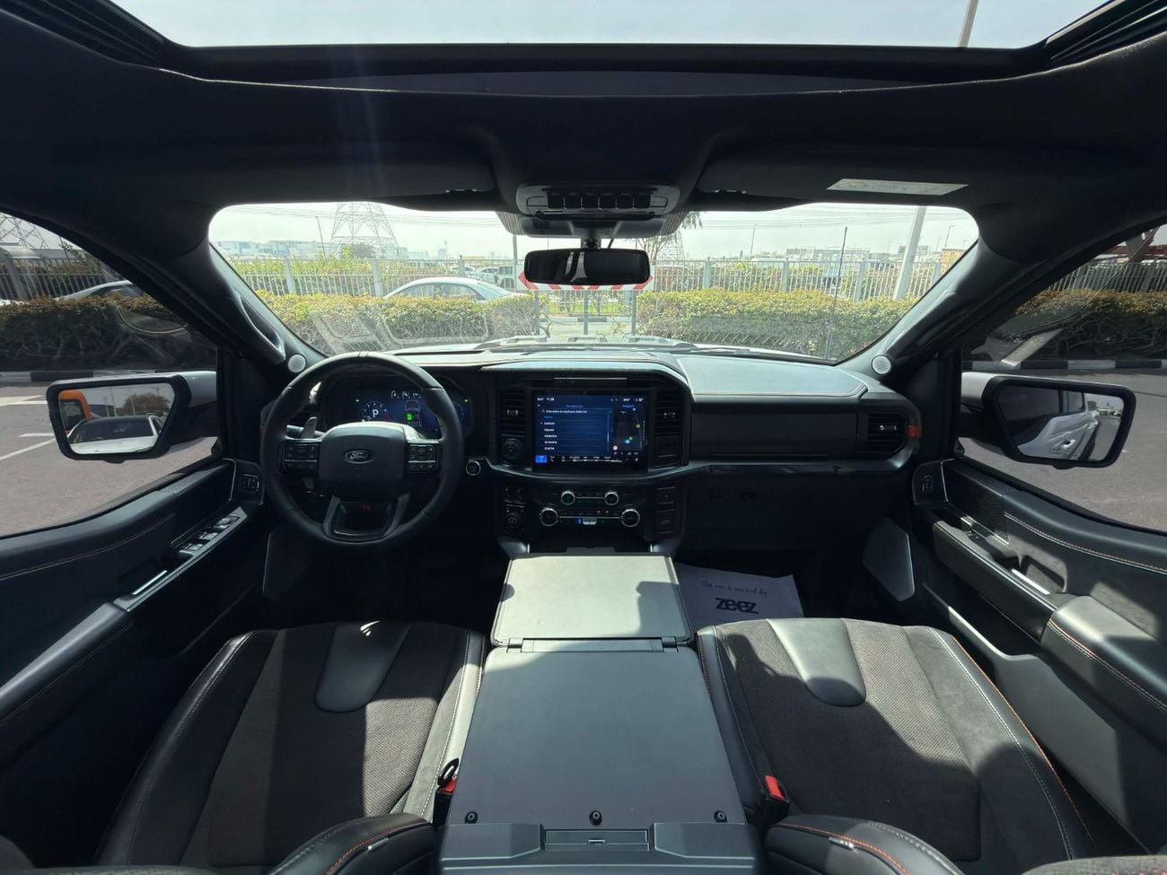 Ford F 150 Raptor GCC SPEC UNDER WARRANTY AND SERVICE CONTRACT