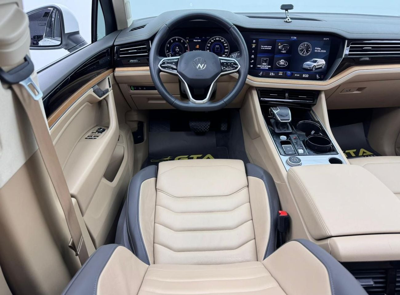 فولكس واجن طوارق 2023 Volkswagen Touareg highline Plus, 2026 VW Warranty + Service Pack, Full VW Service History, GCC