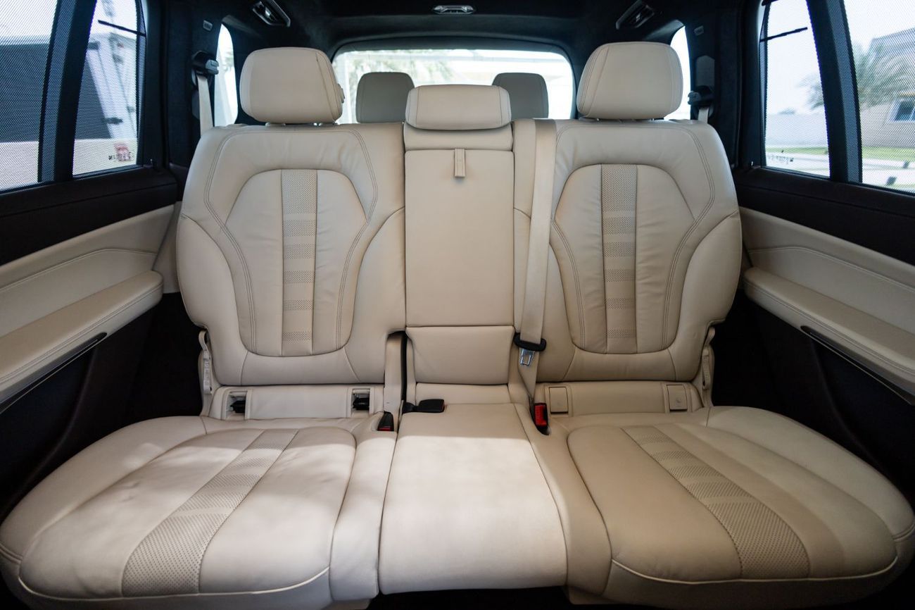 BMW X7 XDrive50i 4.4L