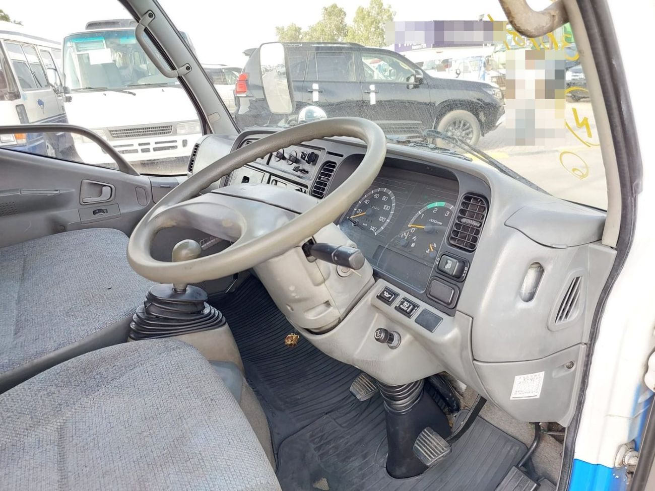 Mitsubishi Fuso Canter MITSUBISHI CANTER FREEZER TRUCK RHD 1999 MODEL 4.2 L DIESEL MANUAL(PM30981)