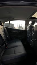 Toyota Camry XLE 2.5L Hybrid