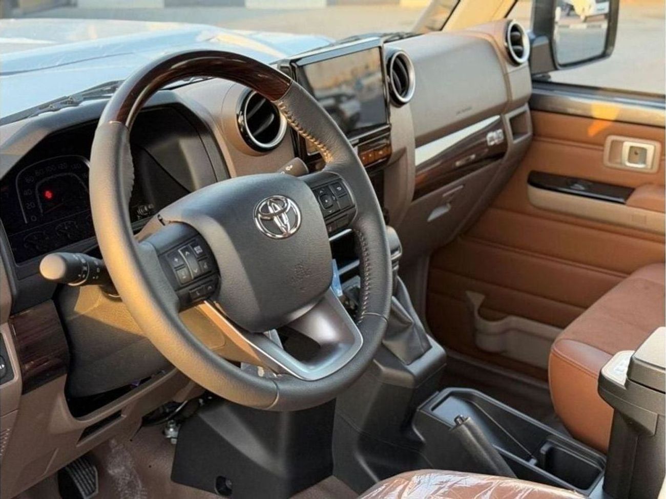 Toyota Land Cruiser Pick Up EXPORT ONLY - TOYOTA LC79 DOUBLE CABIN LX-Z A/T 4.0