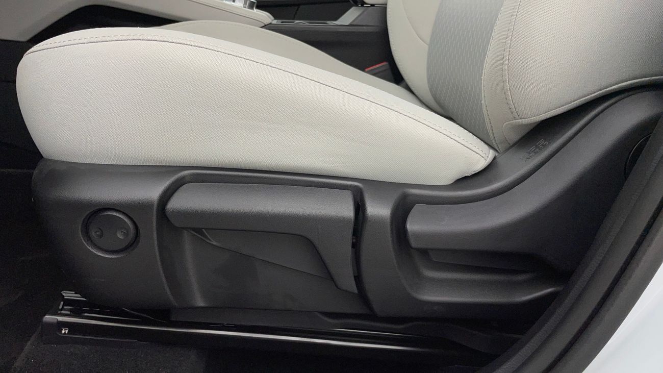 Mitsubishi Outlander MIDLINE PLUS 2.5 | Zero Down Payment | Home Test Drive