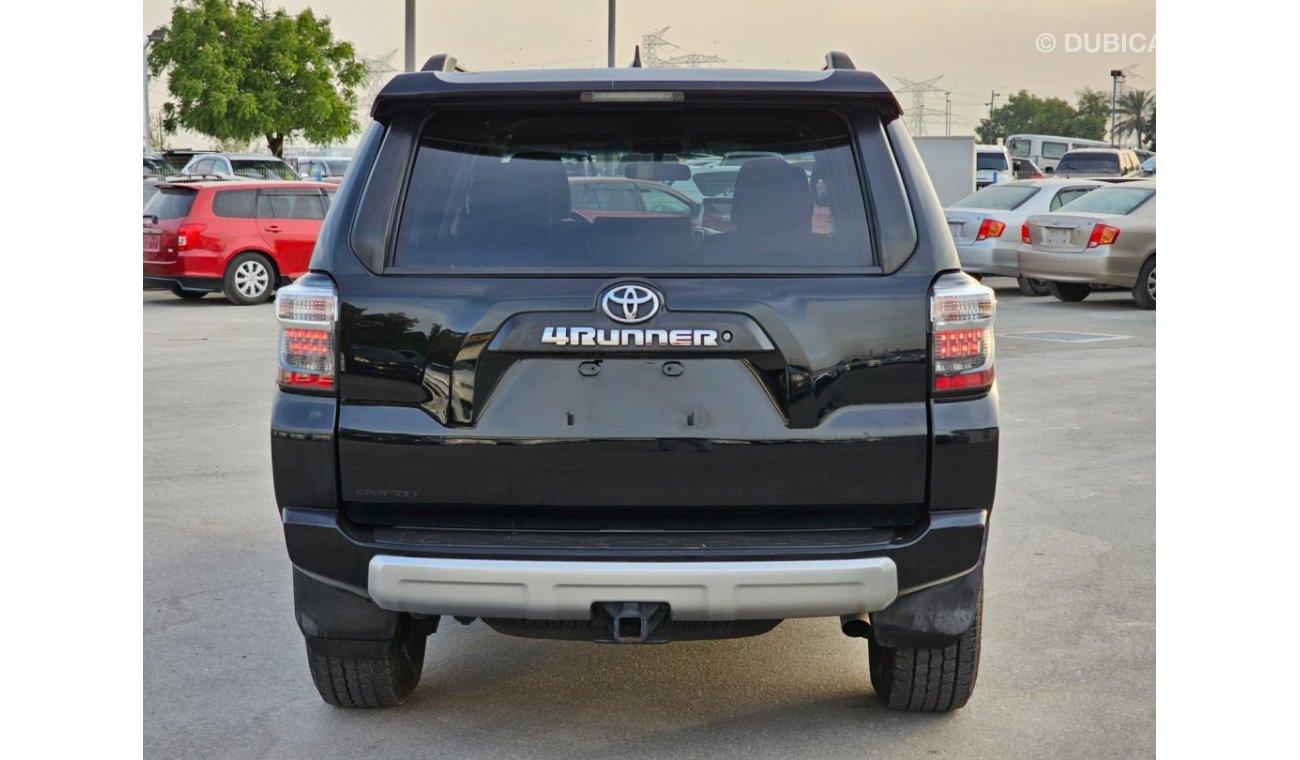 Toyota 4Runner 2019 Toyota 4Runner TRD off Road, 4X4 and leather seats