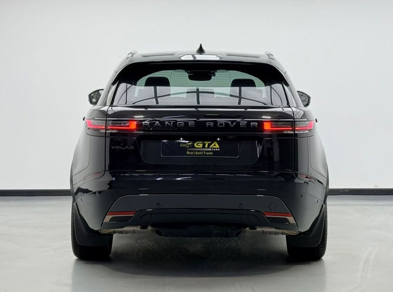 لاند روفر رينج روفر فيلار COMFORTLINE Dynamic SE P250 2.0L 2025 Range Rover Velar P250 Dynamic SE, 2029 RR Warranty + Service