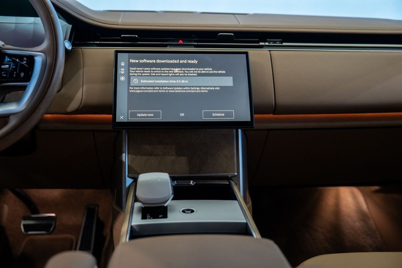 لاند روفر رينج روفر Range Rover SV Autobiography P615