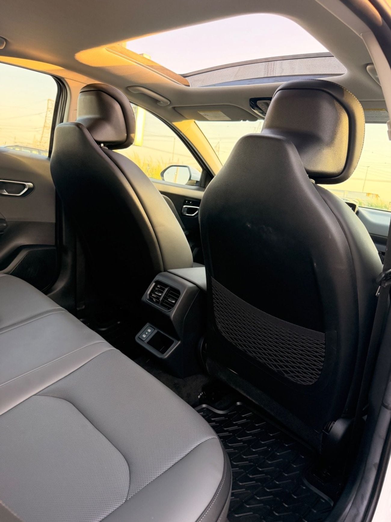 كيا K4 EX 2.0L panoramic, leather seats full option