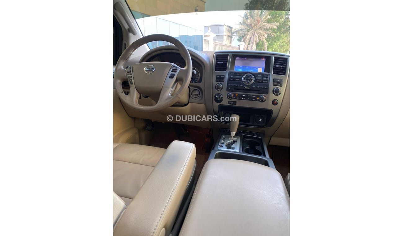 Nissan Armada Platinum