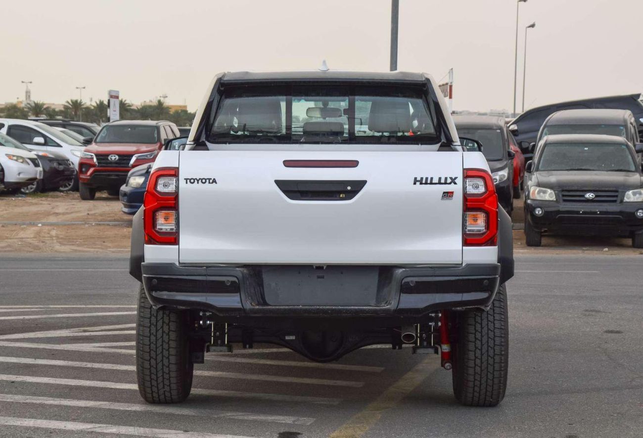 تويوتا هيلوكس TOYOTA HILUX GR 2.8L 4WD 4DOOR AT PICKUP 2024