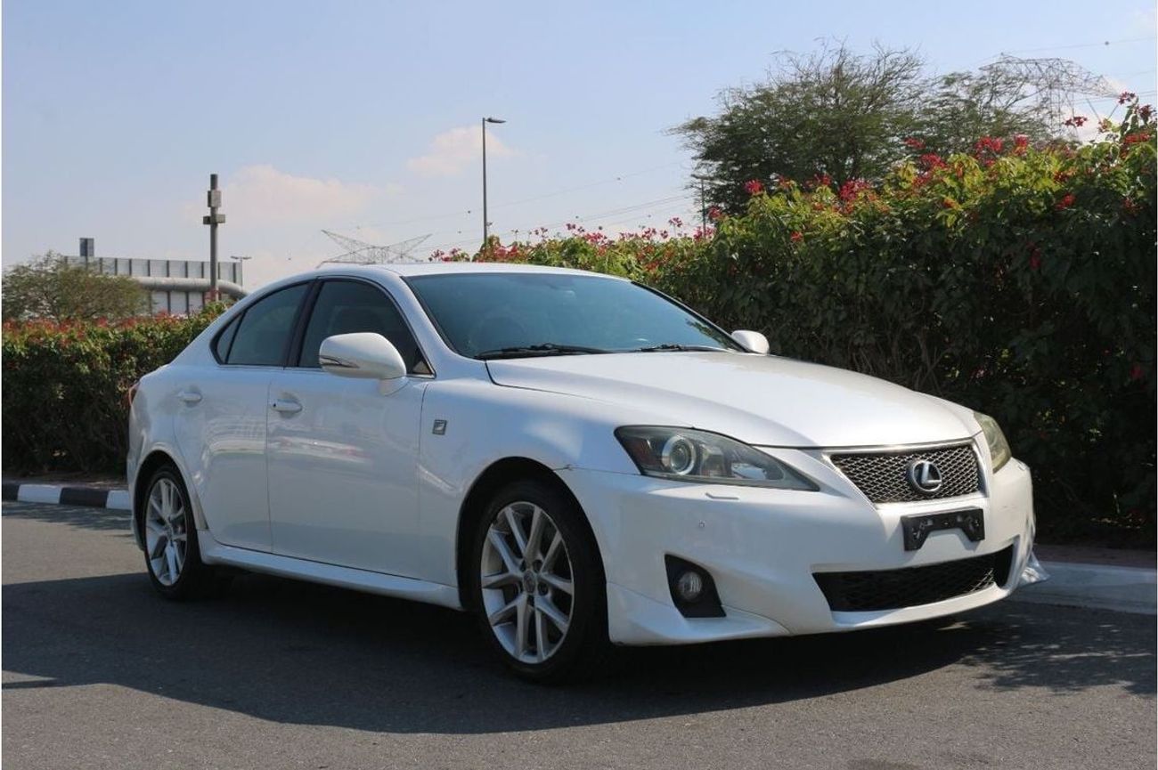 Lexus IS300 Lexus Is 300 F sport  Gulf space Full options model 2012