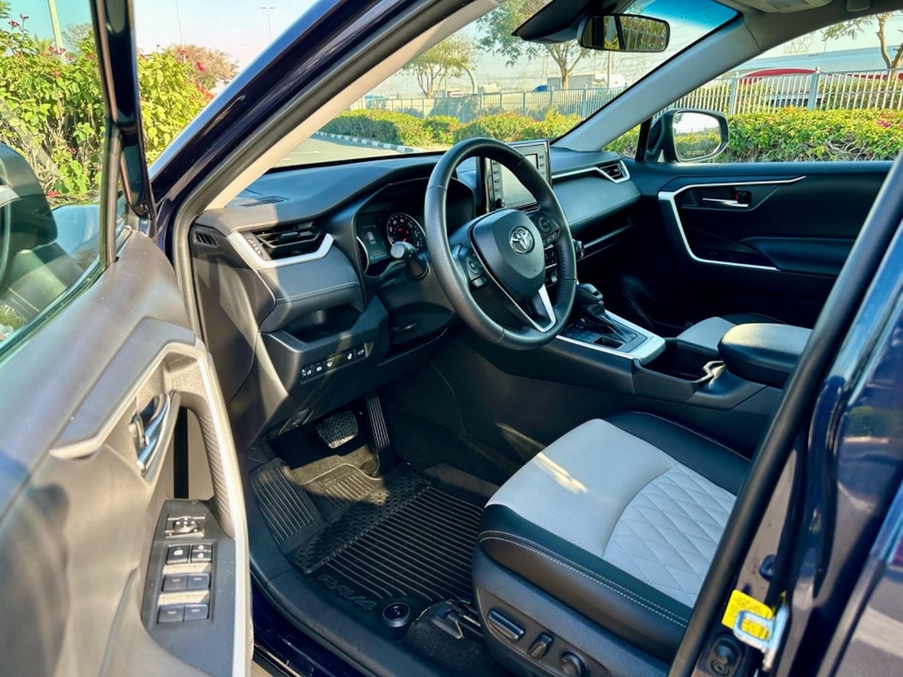 تويوتا راف ٤ 2022 Toyota RAV4 XLE 4x4, imported from USA