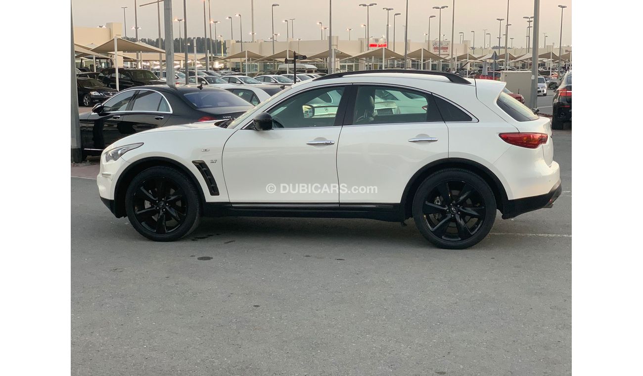 إنفينيتي QX70 Infiniti QX70 S  2015