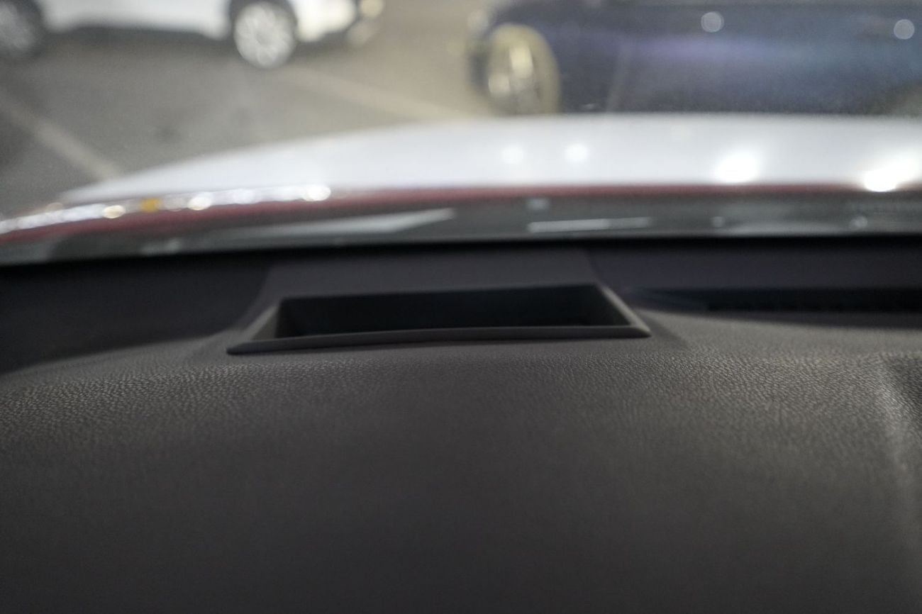 Toyota Camry LIMITED HEV Limited 2.5L Hybrid Lumiere2.5L Hybrid