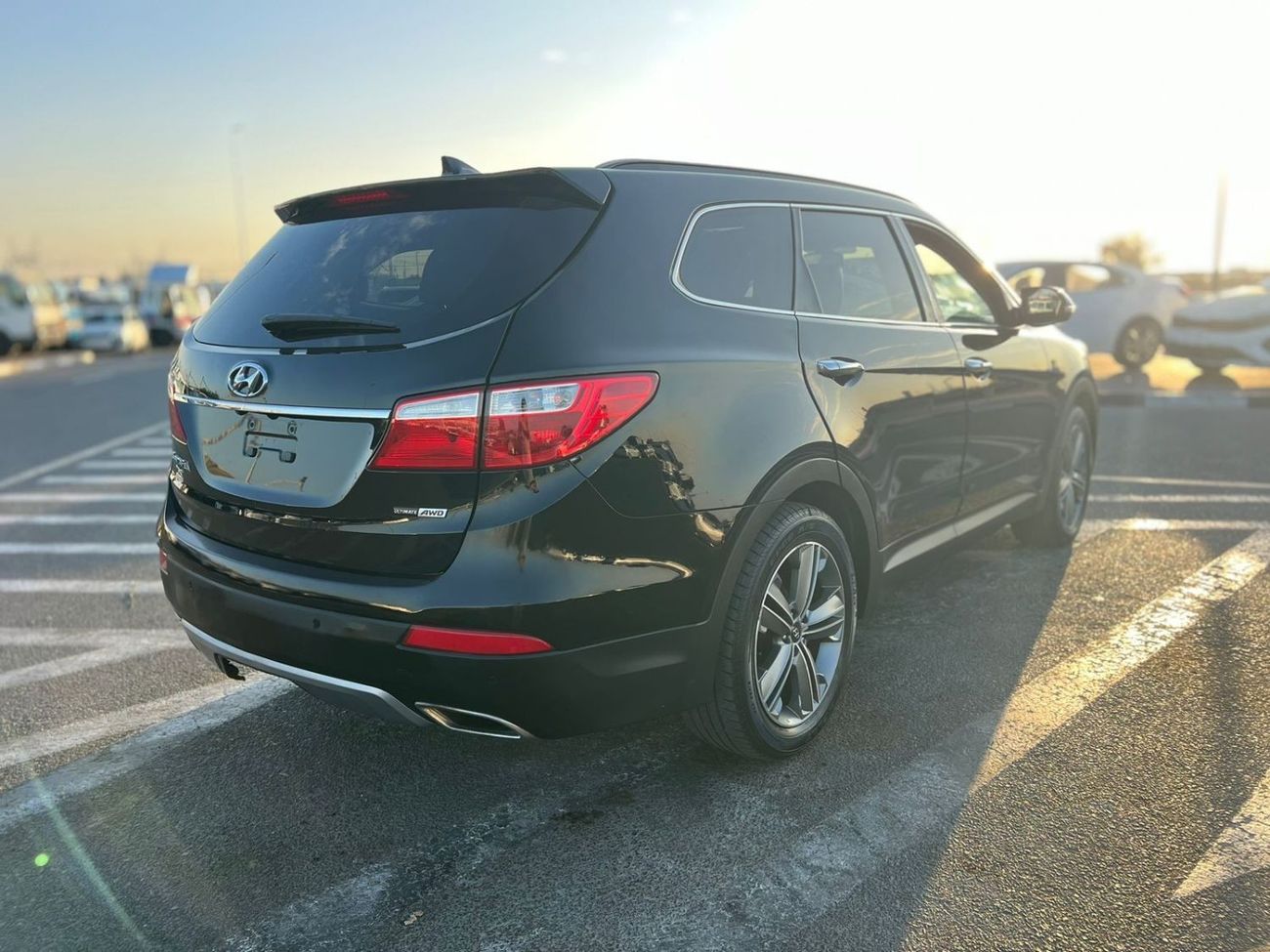 Hyundai Santa Fe 2015 HYUNDAI SANTA FE LIMITED PANORAMIC -  FULL OPTION  - 7 SEATER - 4X4 FULL OPTION