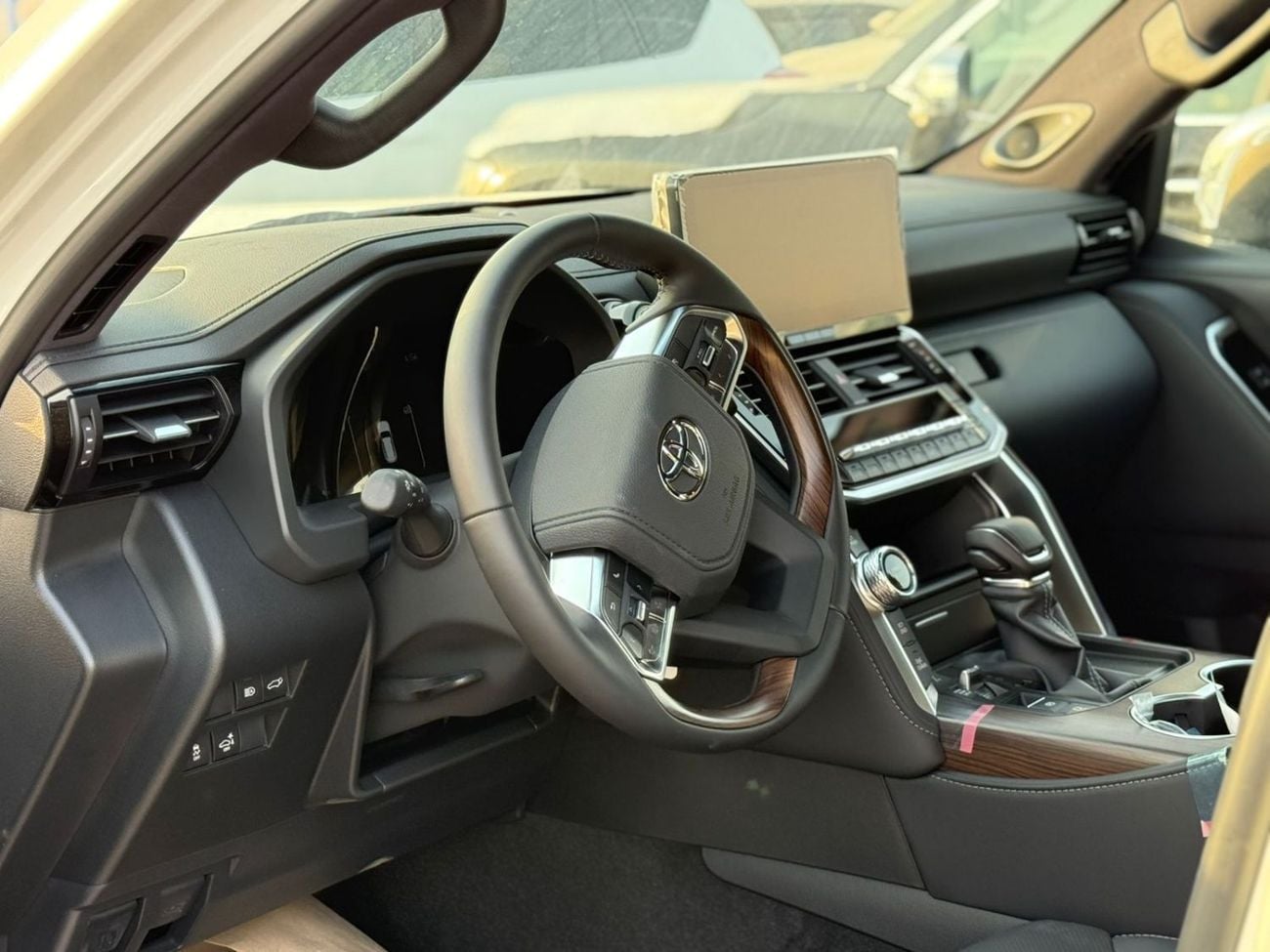 تويوتا لاند كروزر Toyota Land Cruiser VX 4.0L 2025