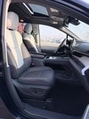 Toyota Sienna XLE hybrid 2.5 L premium