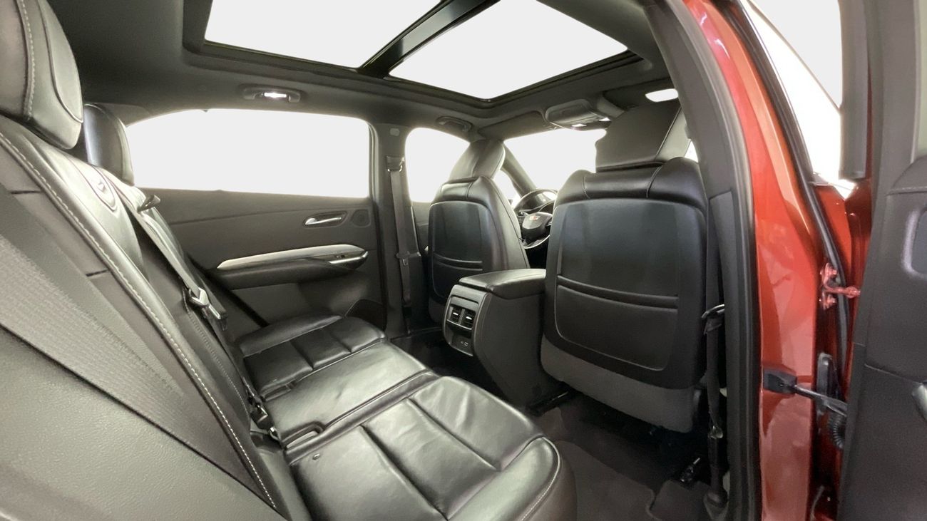 كاديلاك XT4 2.0 PREMIUM LUXURY AUTO 4WD | شامل الضمان | 0 ﺪﻔﻋﺓ ﺃﻮﻟﻯ