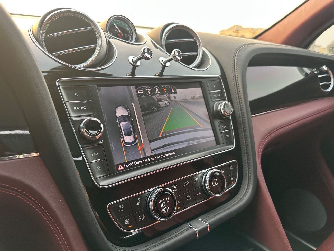 بنتلي بينتايجا Bentayga 4.0T