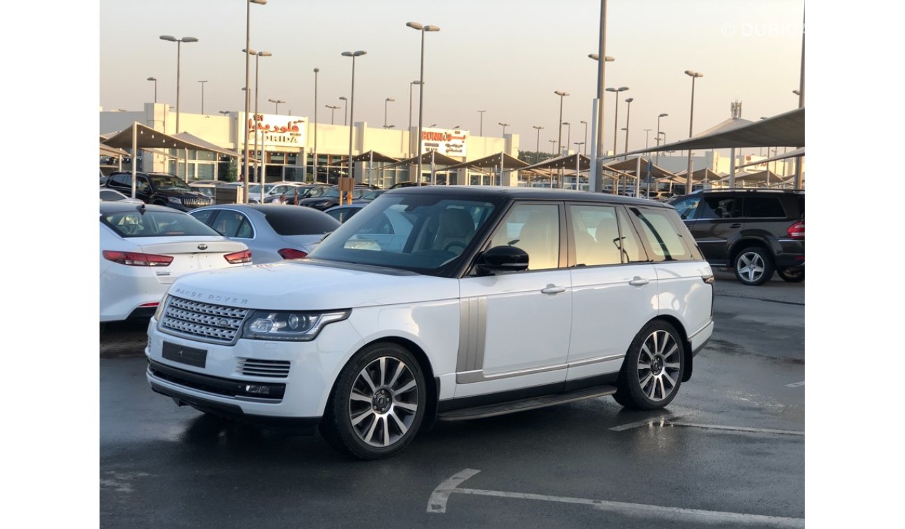 Land Rover Range Rover Vogue SE Supercharged RANG ROVER  VOUGE  SUPER CHARGE MODEL 2013 GCC car prefect condition full option panoramic roof lea