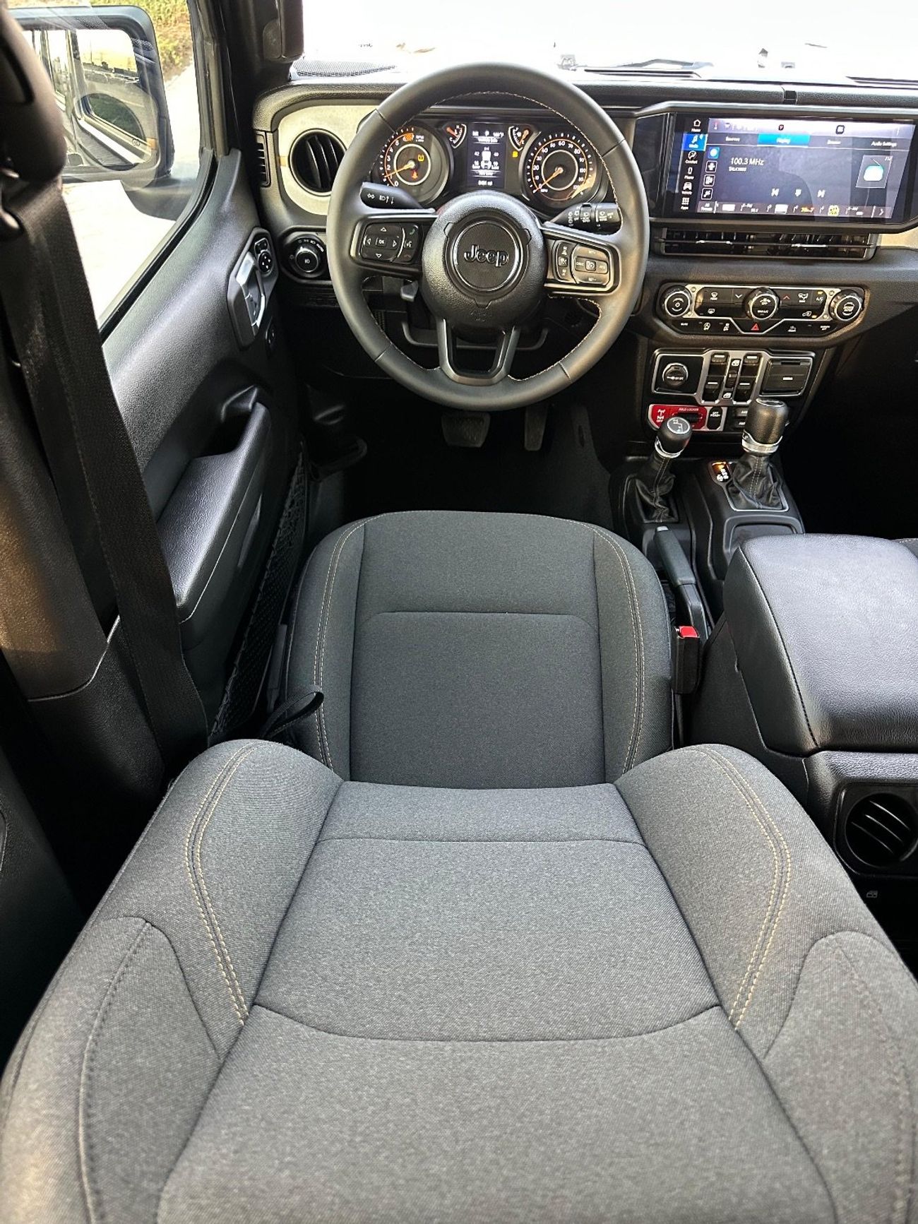 Jeep Wrangler Unlimited Sport S 2.0L A/T