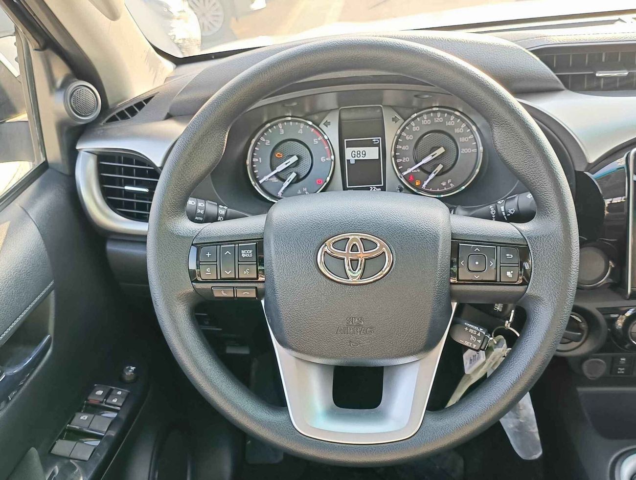 تويوتا هيلوكس Wide Body, 2.4L Diesel, 4X4, M/T, Power lock / Windows / DVD CAM (CODE # HDDWMM2)