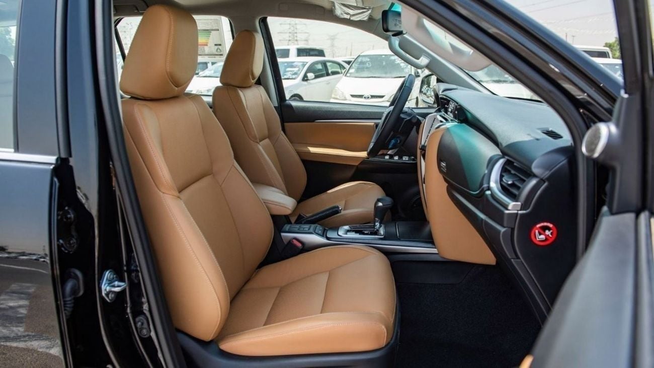 Toyota Fortuner TOYOTA FORTUNER VX SR5 V6 CYLINDER, 4.0P, BLACK COLOR TAN INTERIOR, 4WD
