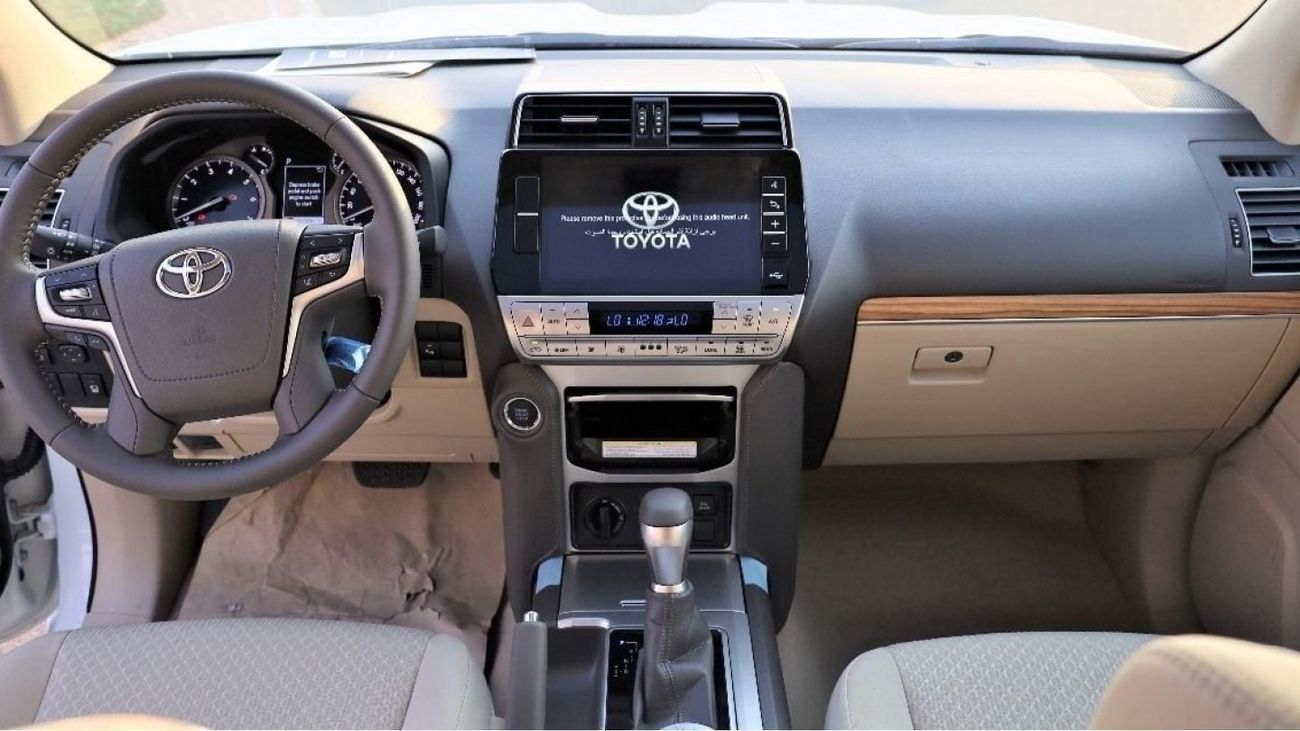 Toyota Prado TOYOTA_PRADO_VX1_2023_4.0L_V6_WHITE_GREY