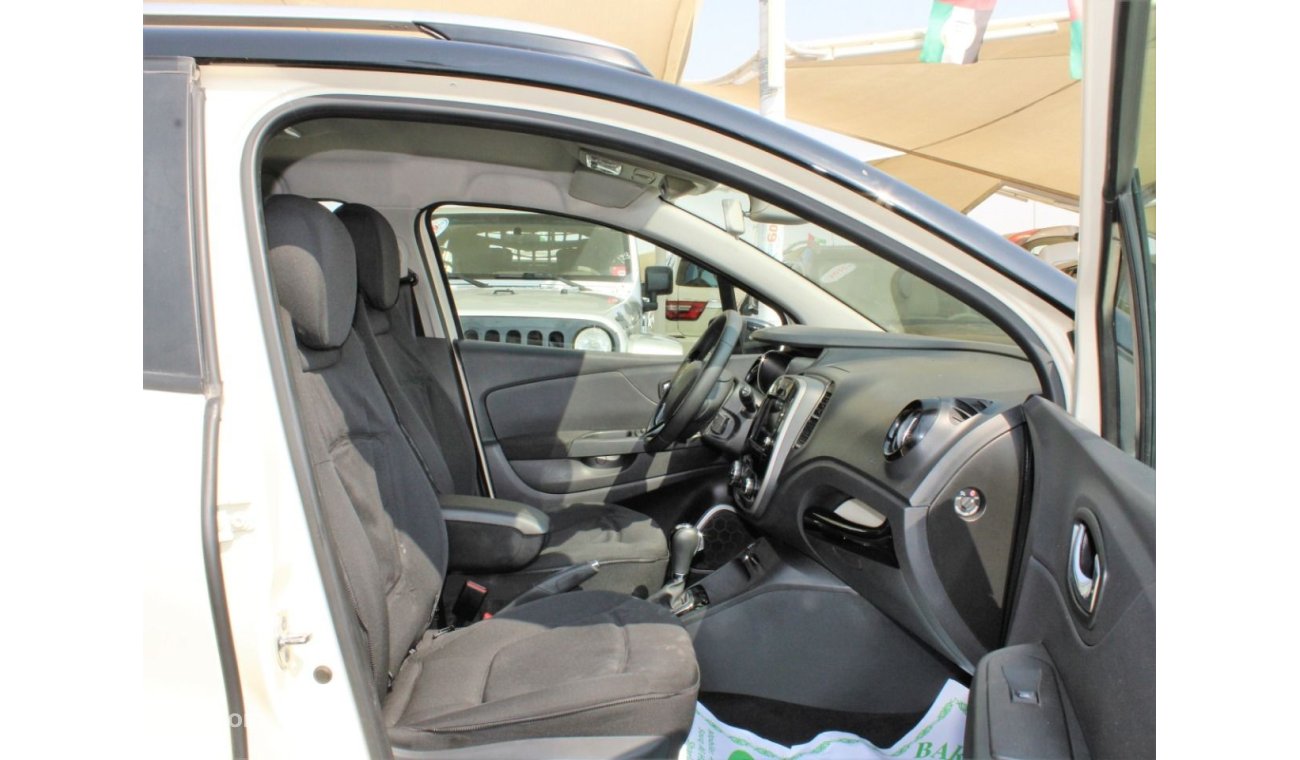 Renault Captur LE ACCIDENTS FREE - GCC - 1200 CC + TURBO - CAR IS IN PERFECT CONDITION INSIDE OUT