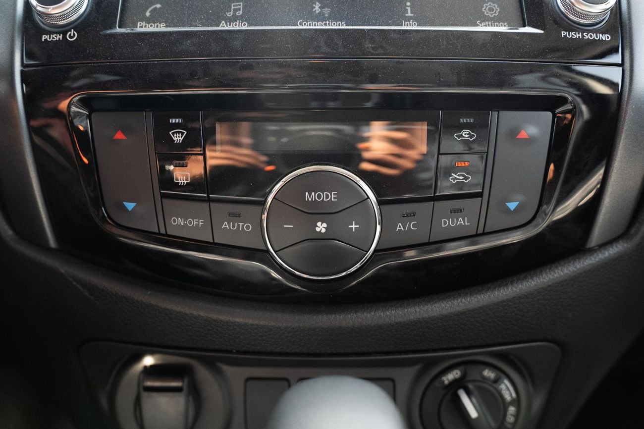 نيسان نافارا PRO-4X Off-Road | 2.5L Diesel 4WD A/T (Only For Export)