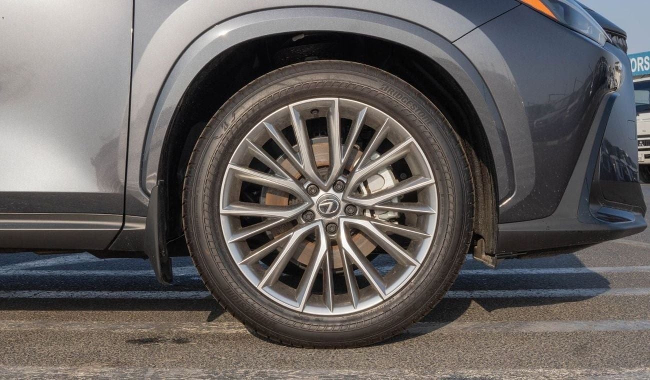 Lexus NX350h 2025 Lexus NX350h 2.5L AT Hybrid (Gray)