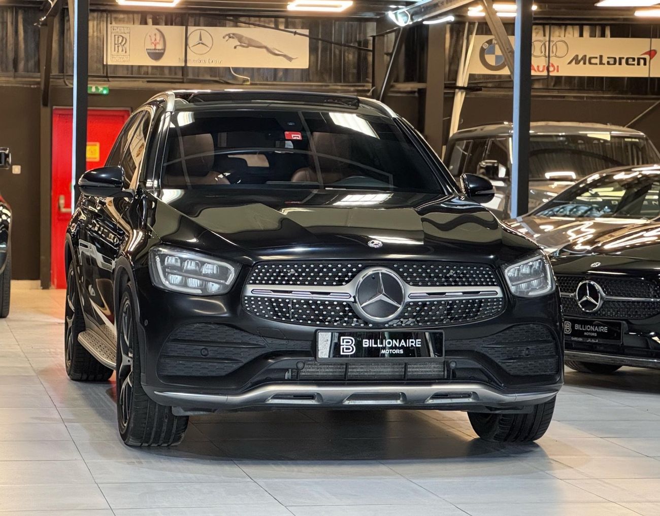 مرسيدس بنز GLC 200 Premium + 2.0L