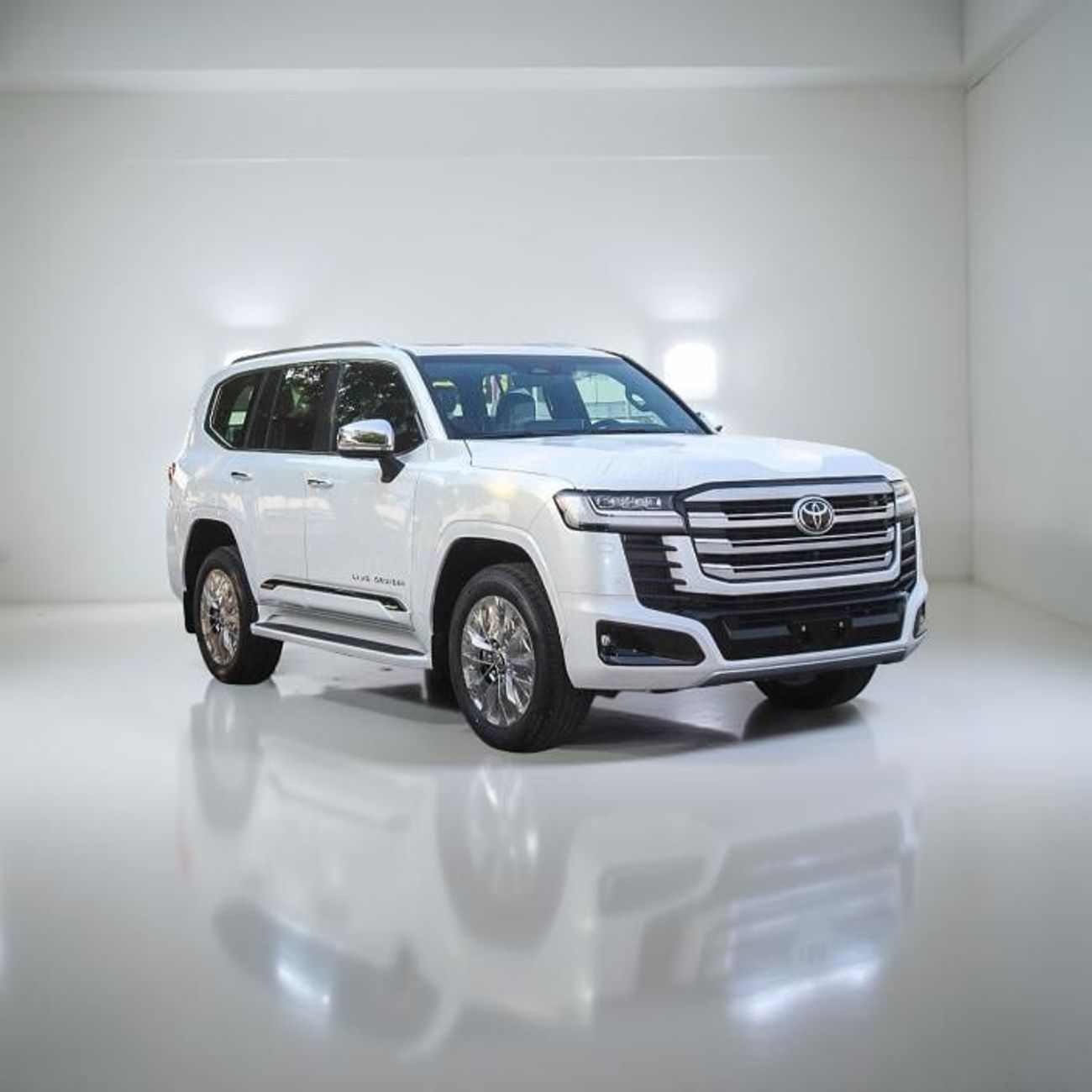 تويوتا لاند كروزر Toyota Land Cruiser/ GCC / 3.5L / white / 0km