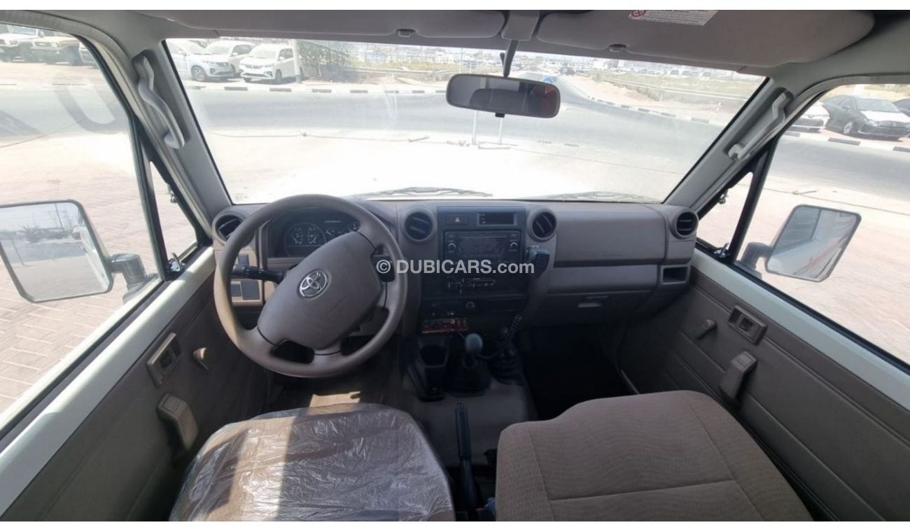 Toyota Land Cruiser 70 TOYOTA LC HTOP AMBULANCE 4.0 PETROL V6