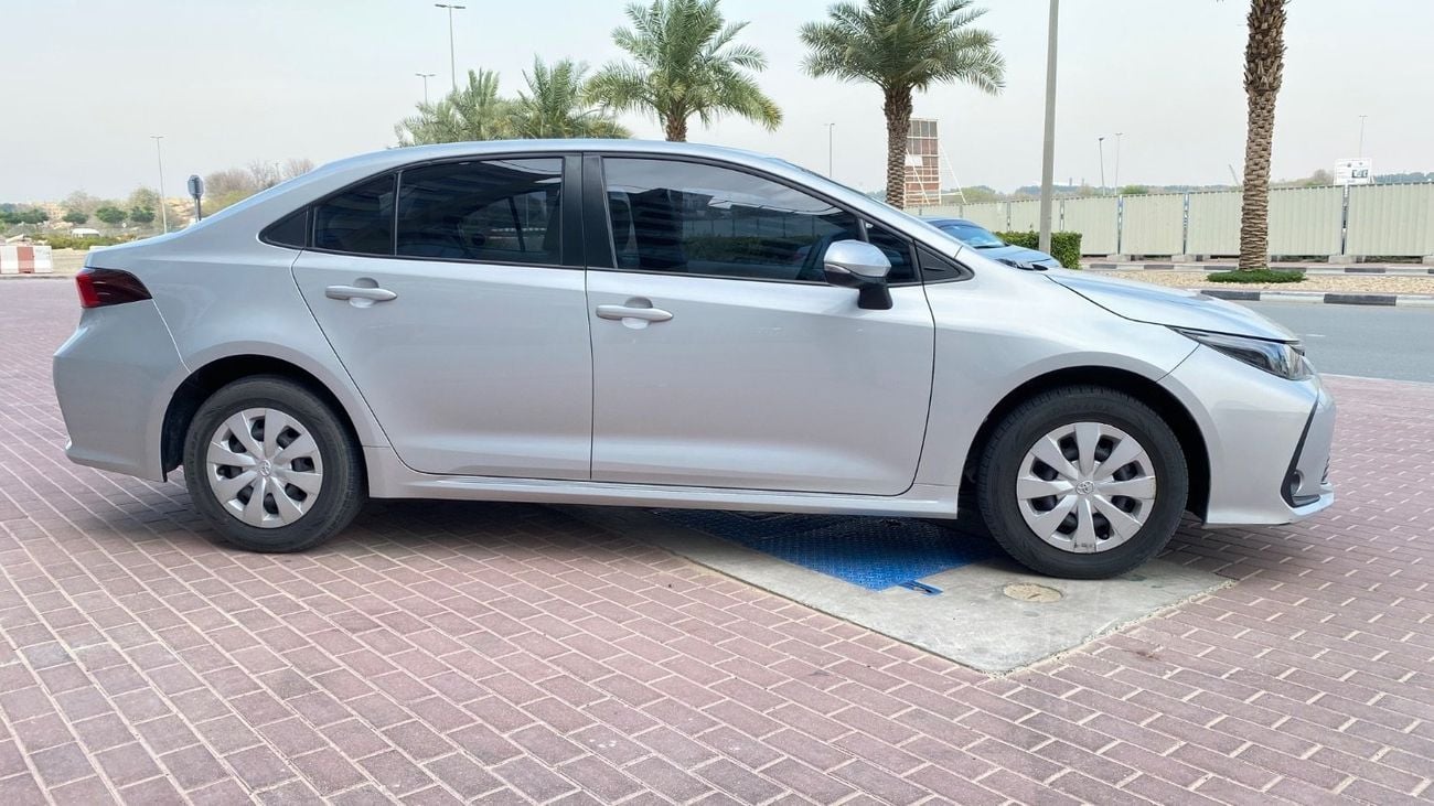 تويوتا كورولا SE 1.6L