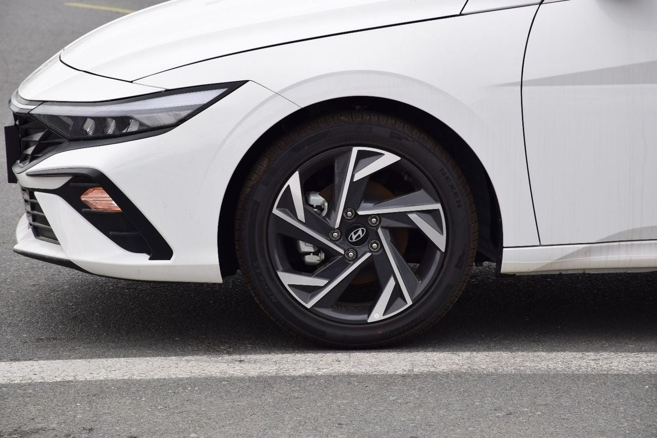 Hyundai Elantra 