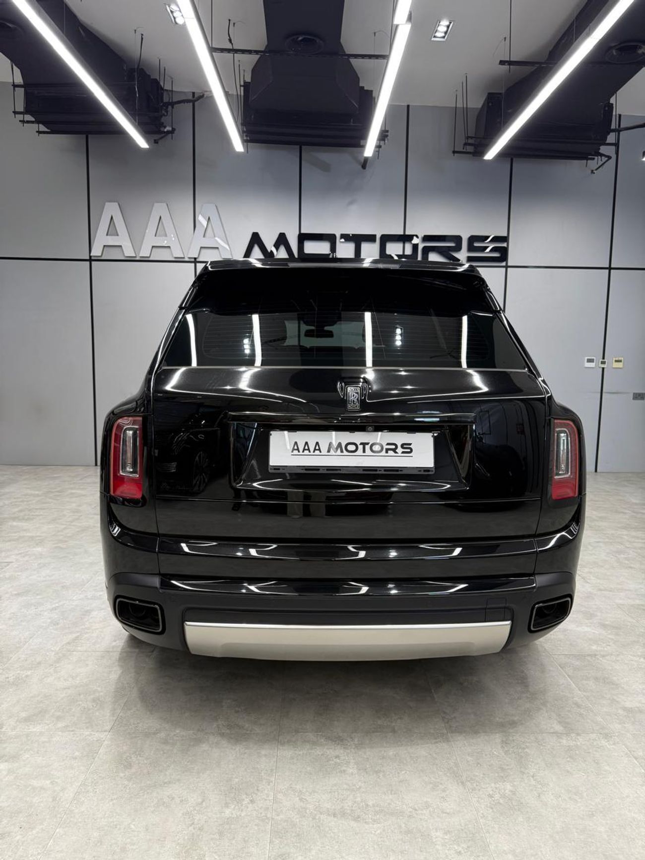 رولز رويس كولينان Black Badge | GCC Specs | Under Warranty