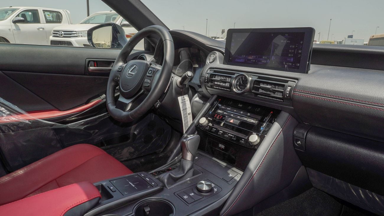 Lexus IS350 3.5 L V6