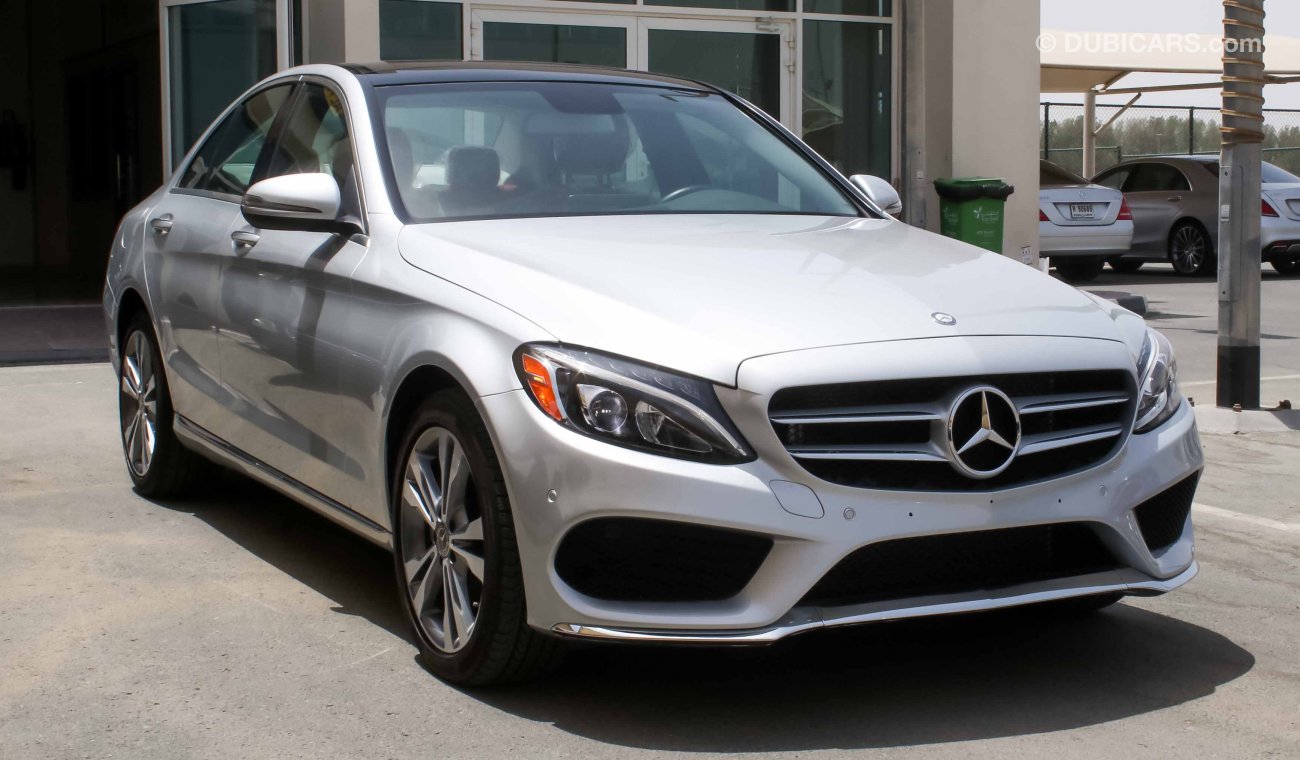 Mercedes-Benz C 300 One year free comprehensive warranty in all brands.