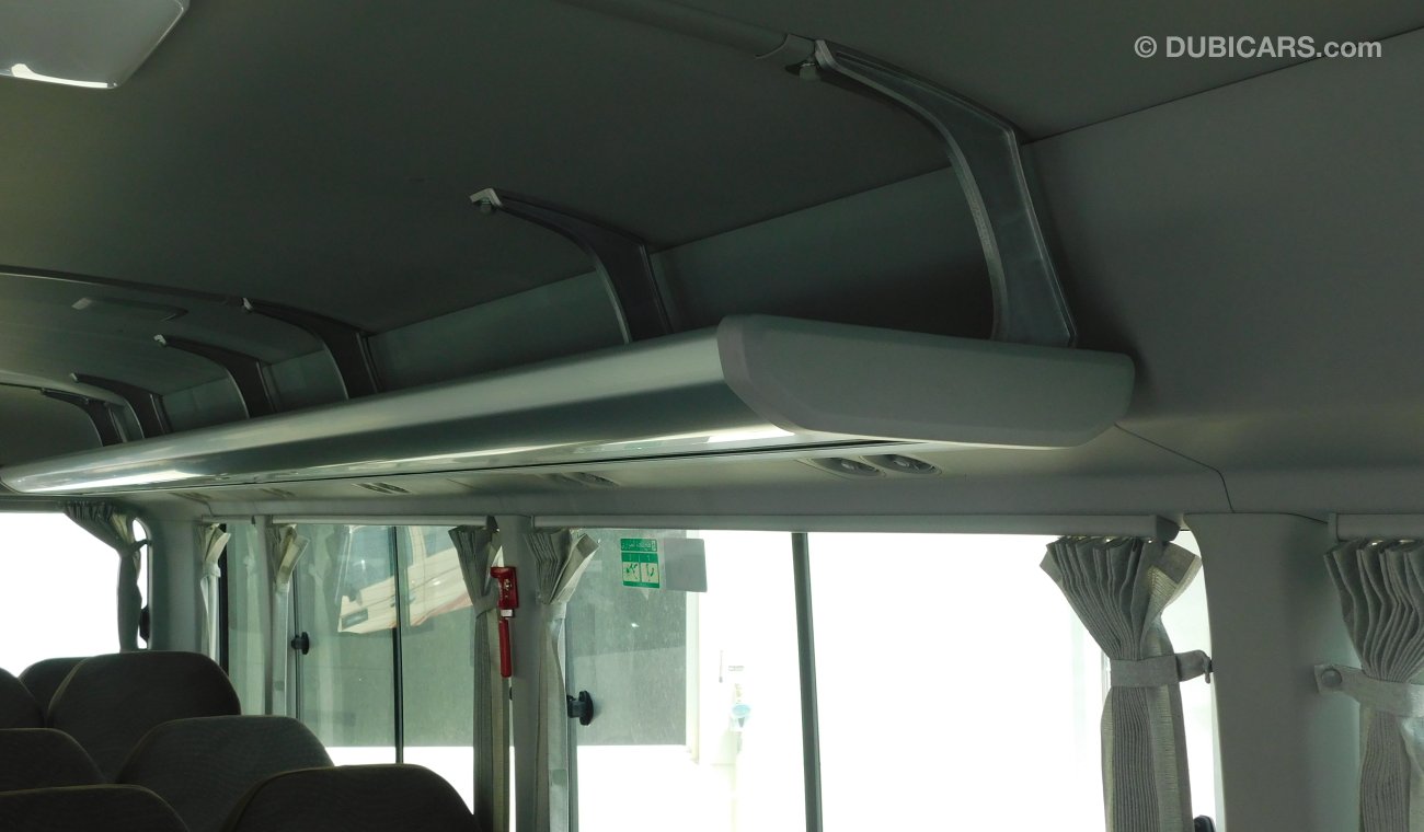 تويوتا كوستر 4.2L Diesel Bus 23 passengers Manual - Auto folding door