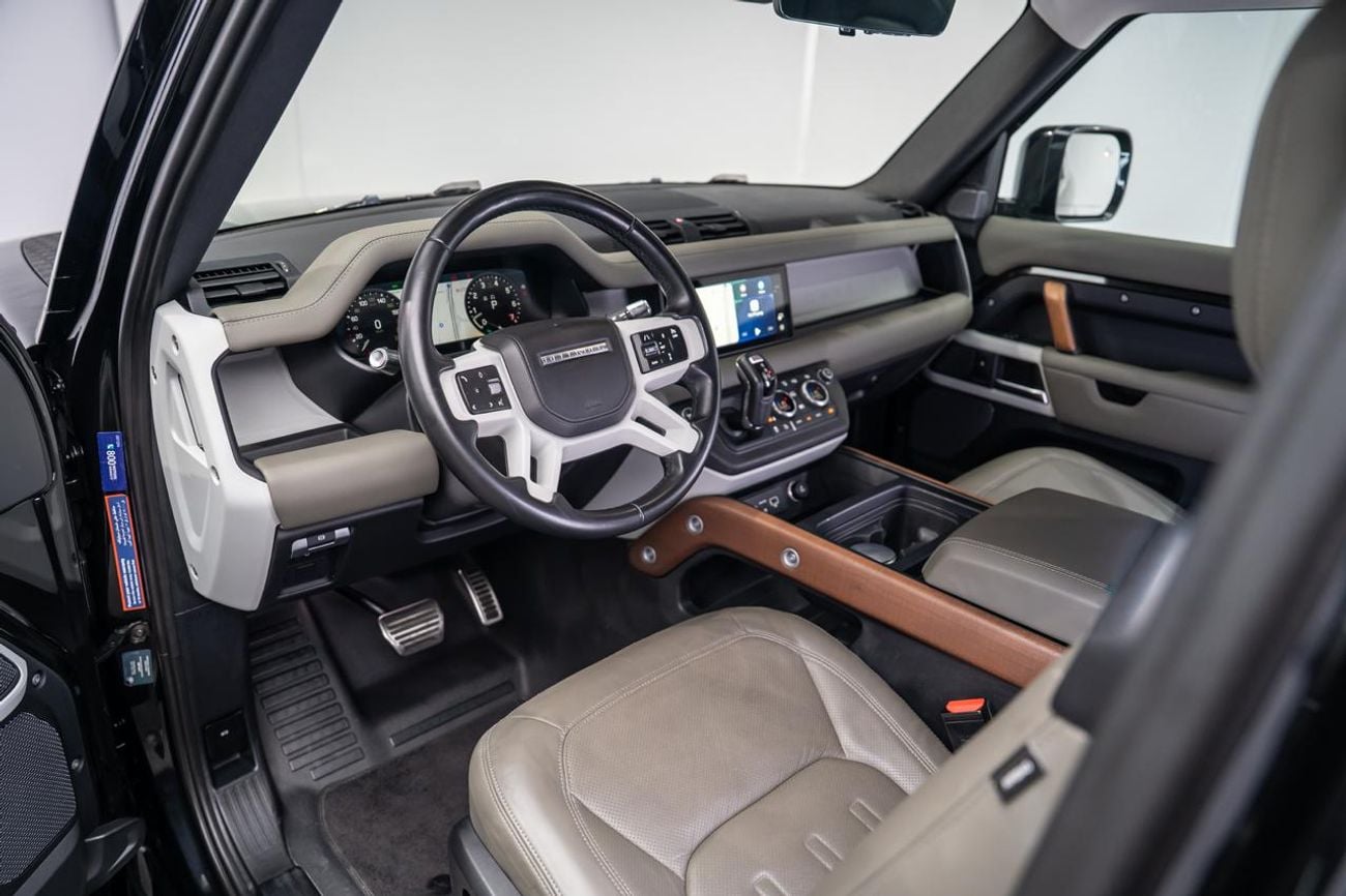 لاند روفر ديفندر 90 HSE P400