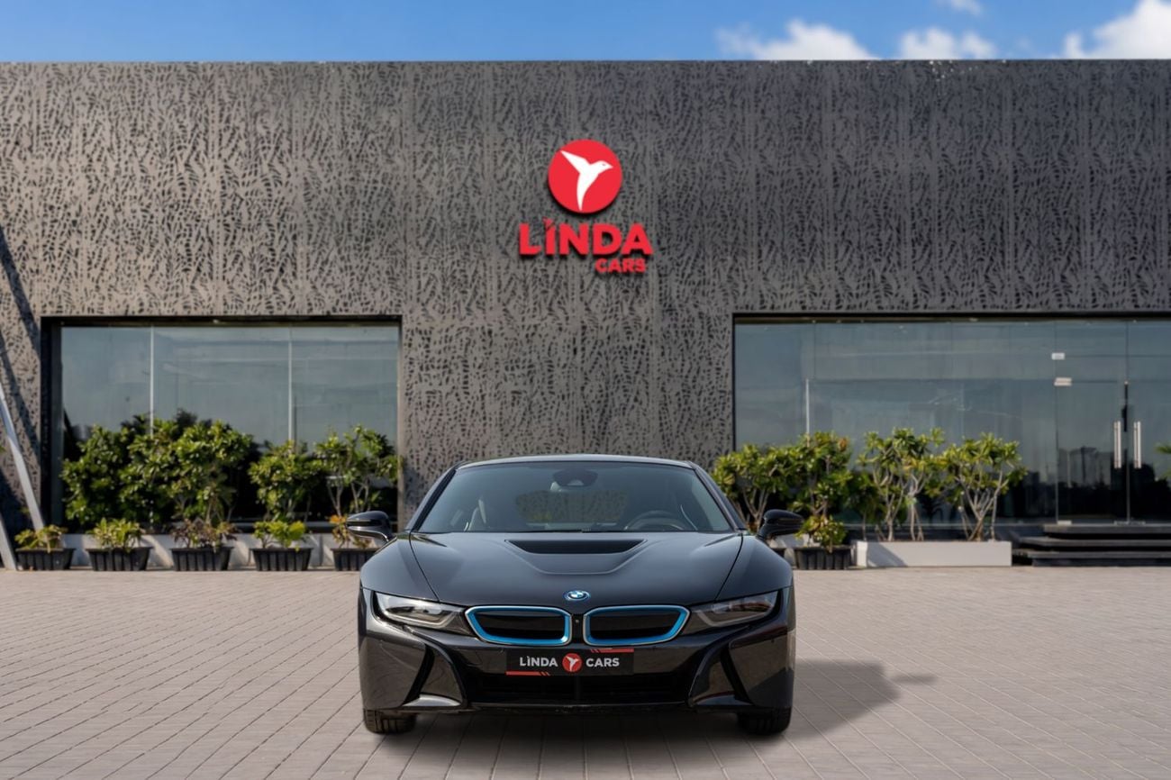 BMW i8 STD (1.5L · 3 Cyl · Automatic · Hybrid · Coupe · All Wheel Drive · 4 Seats · 2 Door) BMW i8 eDrive 2016 GCC