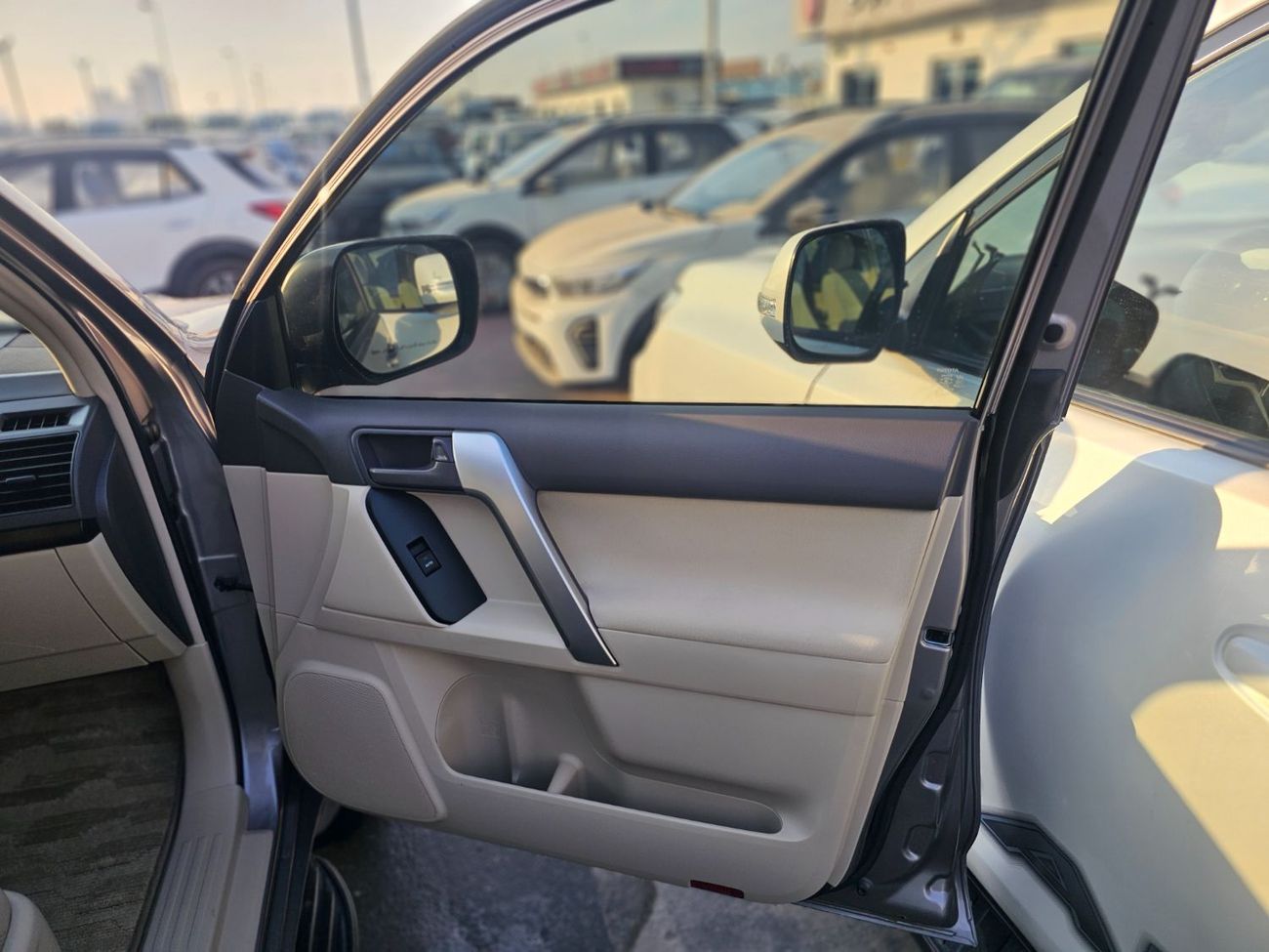 تويوتا برادو Toyota land cruiser Prado year 2022 FULL OPTION petrol engine brown color automatic transmission v6