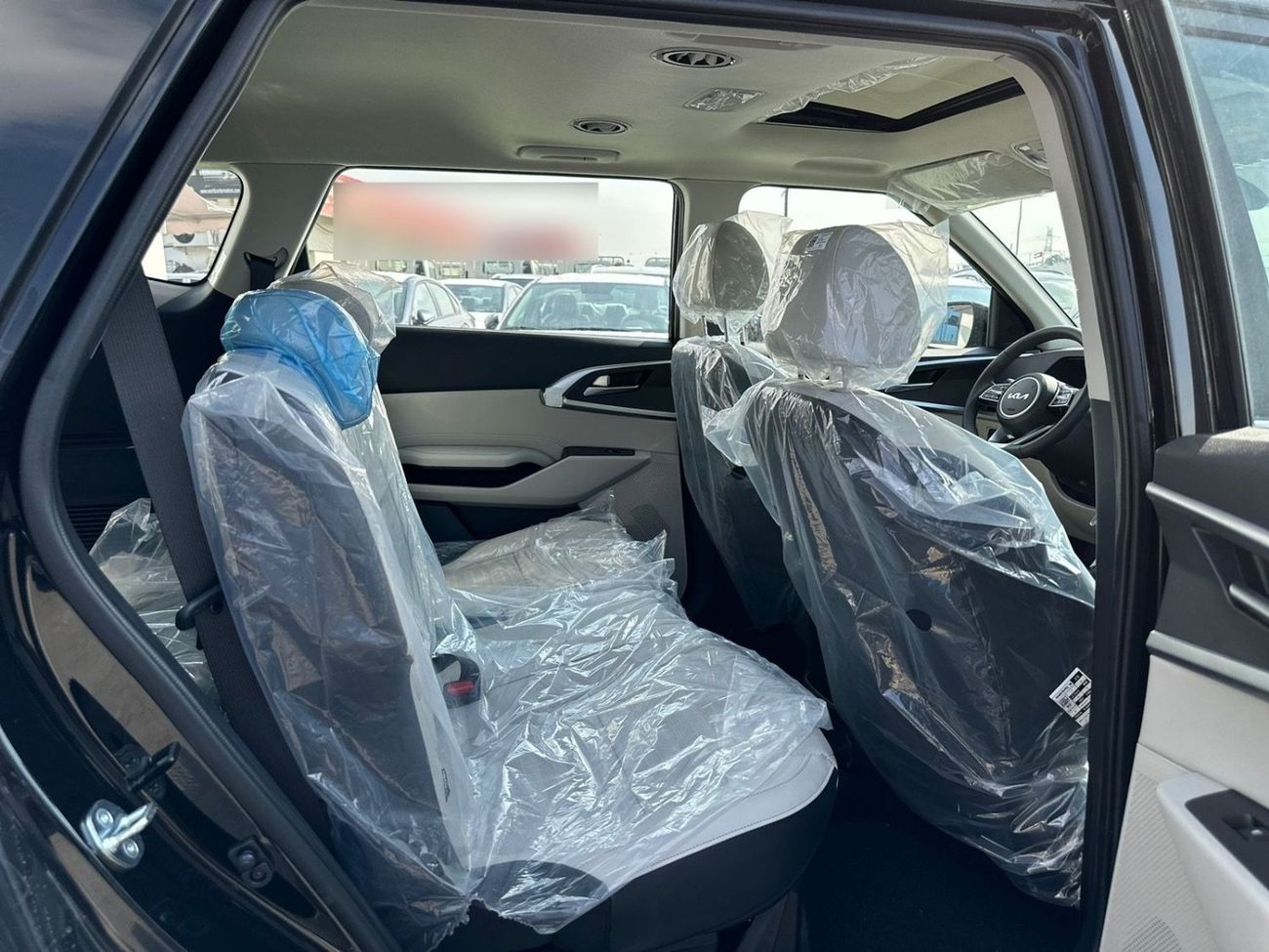 Kia Carens KIA CARENS 1.5L - 2025 MODEL - BLACK color