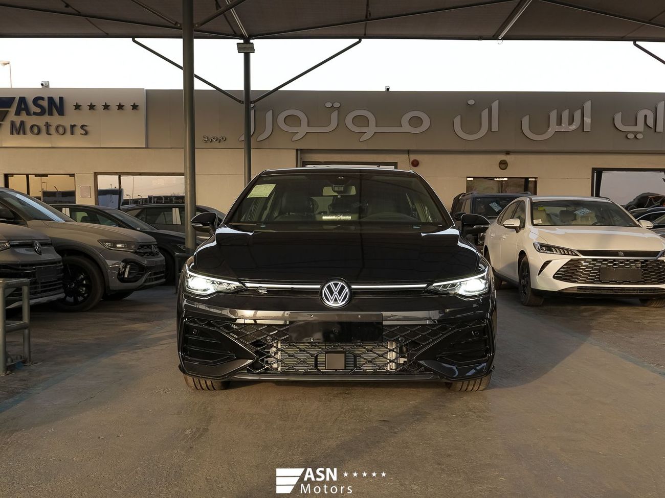 Volkswagen Golf R-Line Black Package Full Edition 2025 (Export Price)