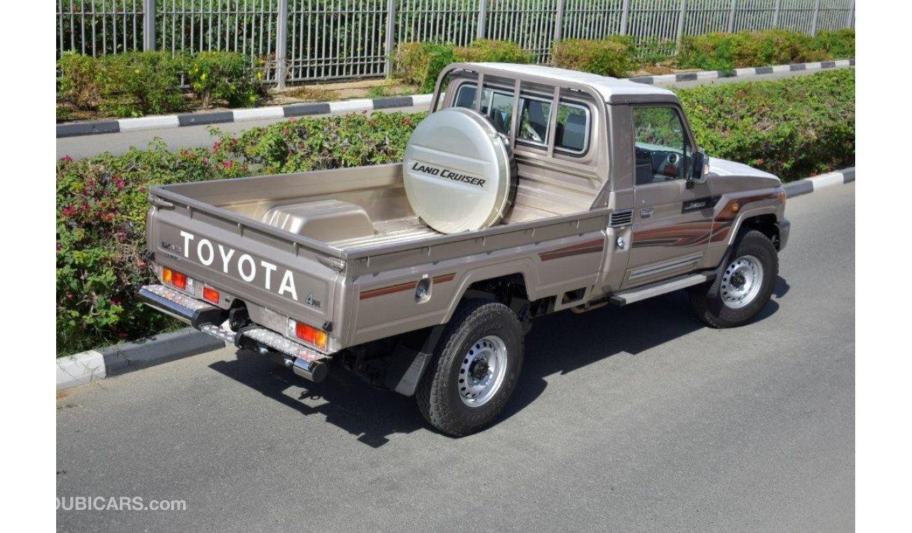 تويوتا لاند كروزر بيك آب Single Cab V6 4.0L Petrol Limited