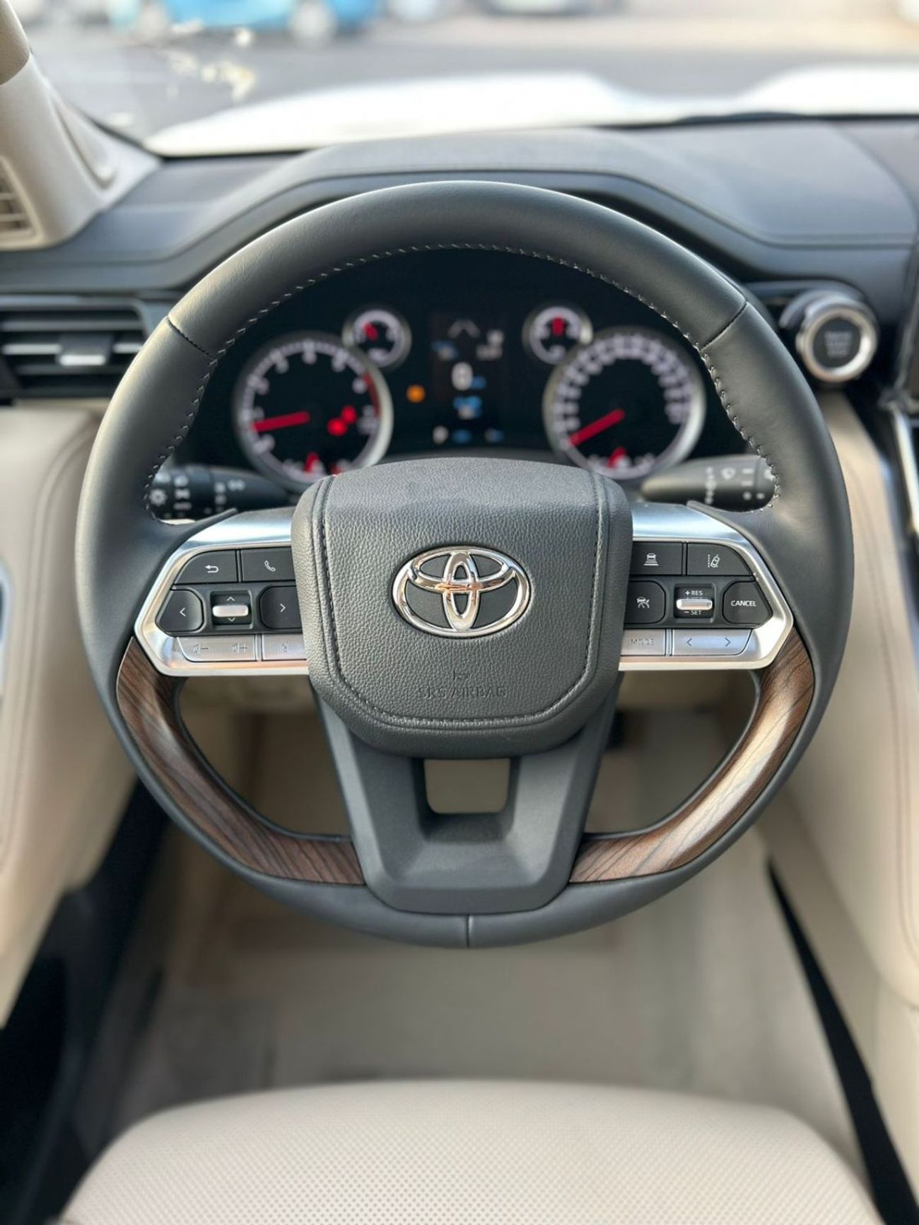 Toyota Land Cruiser GXR 3.5L