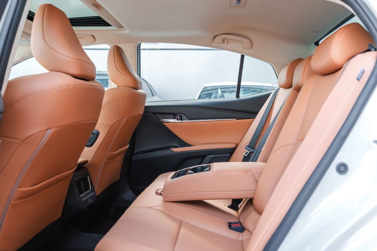Toyota Camry LUMIERE HEV HEV