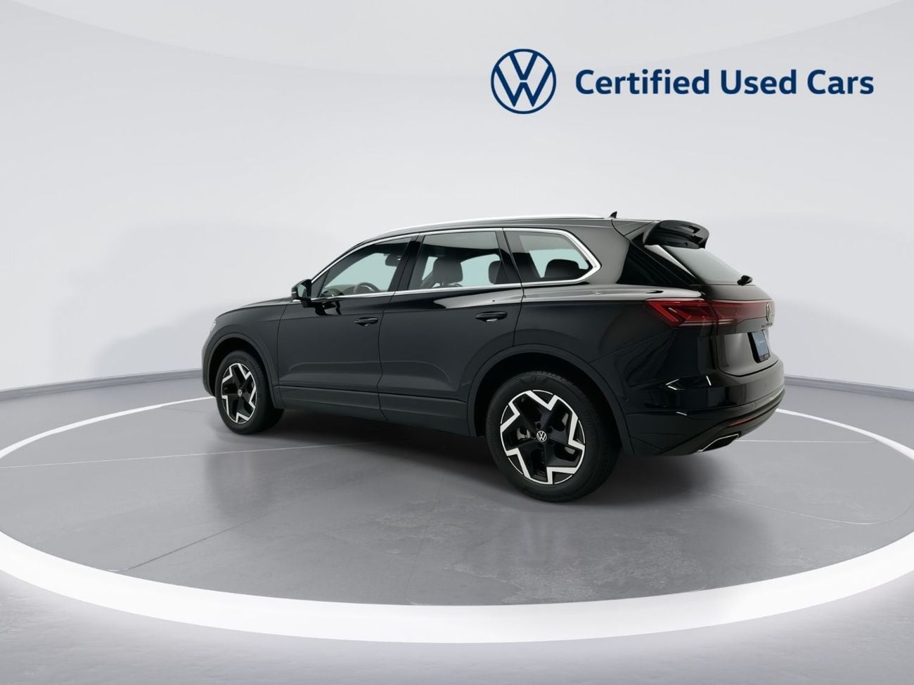 Volkswagen Touareg Touareg Elegance++ 3L | Ex-Demo Car | 4MOTION | Panoramic Sunroof | Varenna Leather | Head-Up Displa